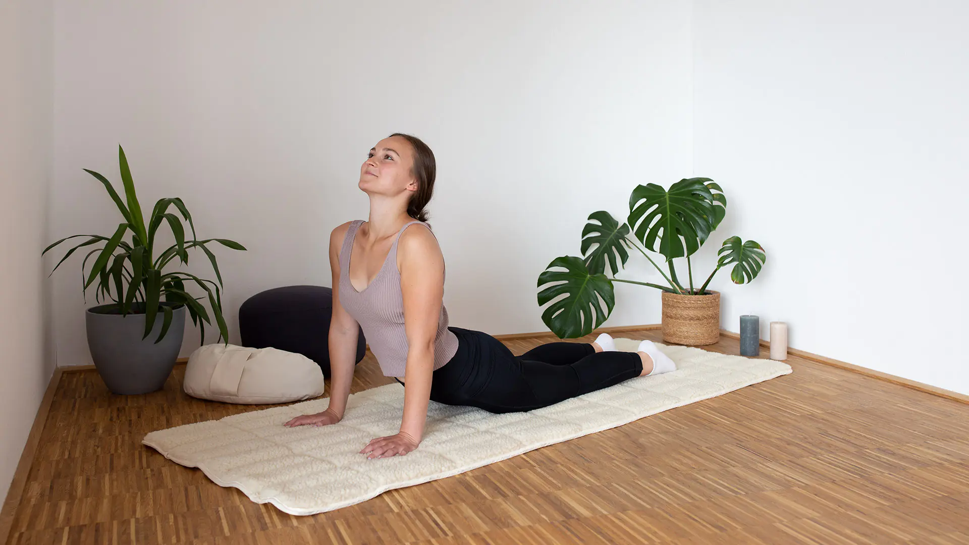 Antislip yogamat met scheerwollen wattering en schaapscheerwollen bovenkant