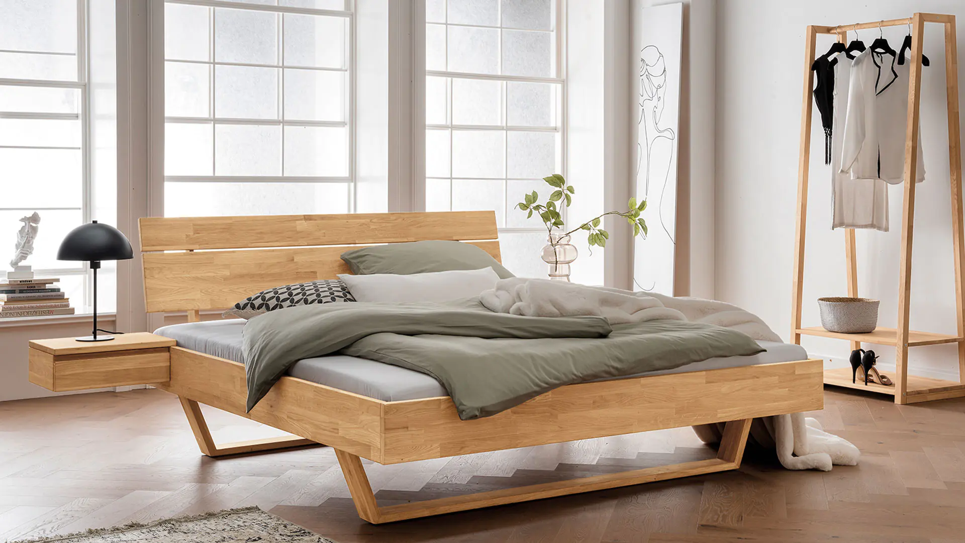 Zweef in slaap dankzij het Golaro massief houten bed, hier in beuken kernhout