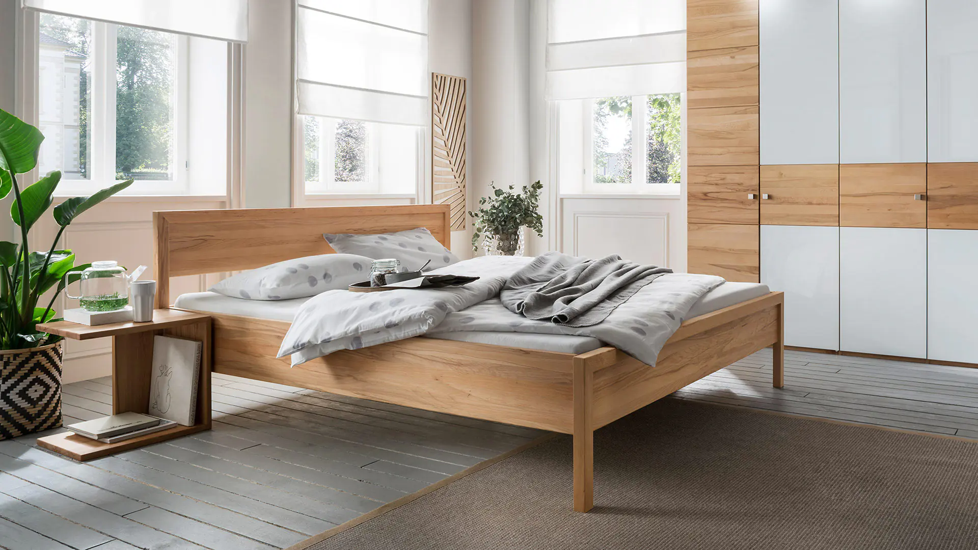 Silia massief houten bed straalt elegante charme uit